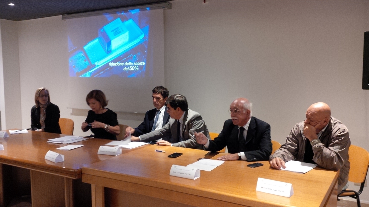 Armadi farmaceutici conferenza stampa