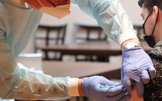 Vaccini anti Covid19, unica soluzione anche per i soggetti con malattie autoimmuni