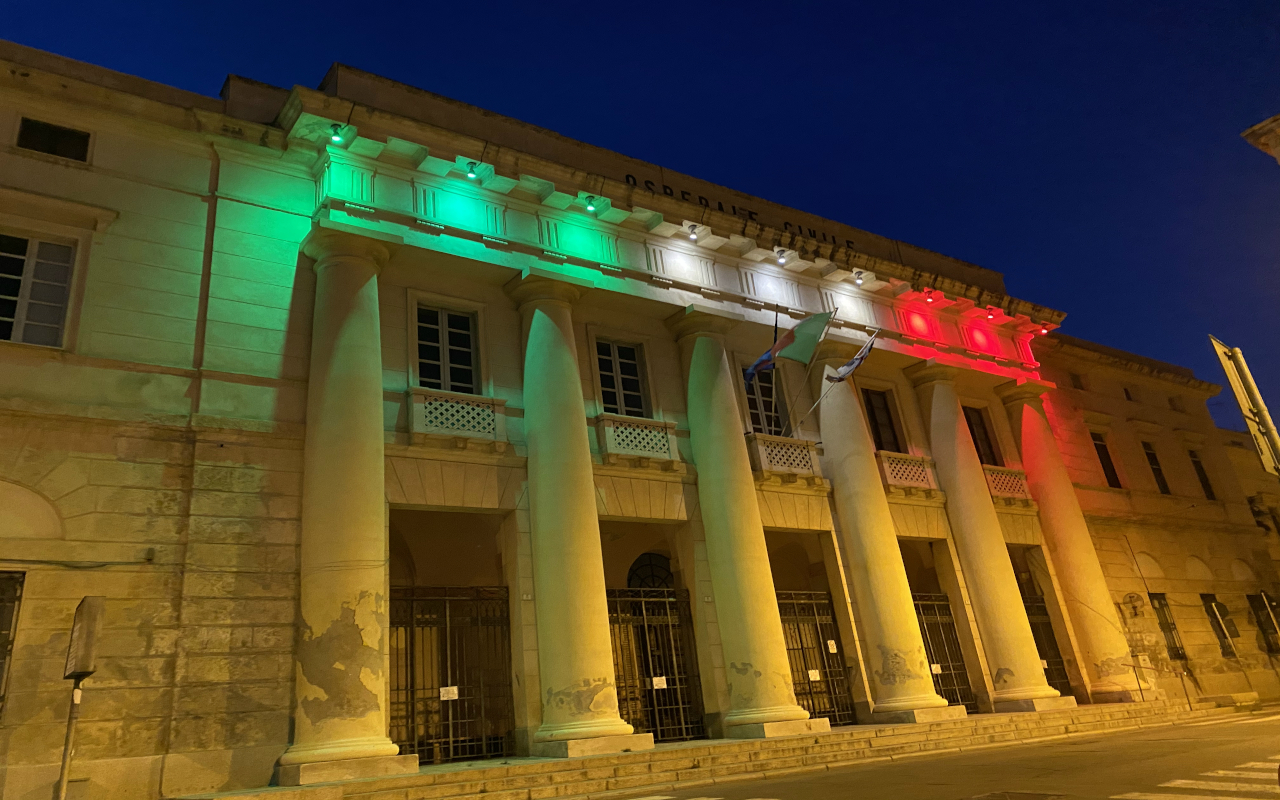 L'ospedale San Giovanni di Dio tricolore