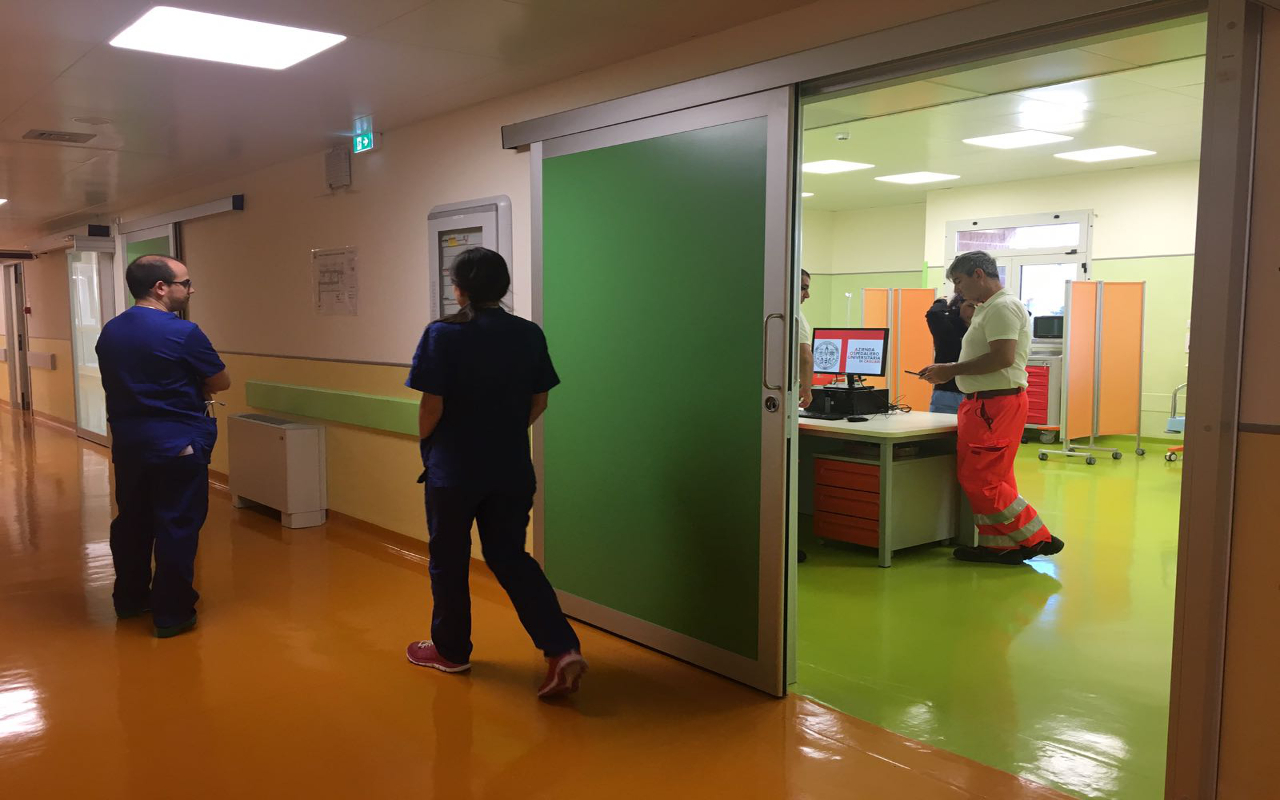 Pronto Soccorso Policlinico infermieri e medici a lavoro