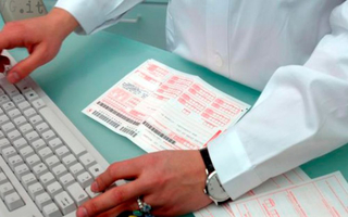 Farmacista al lavoro